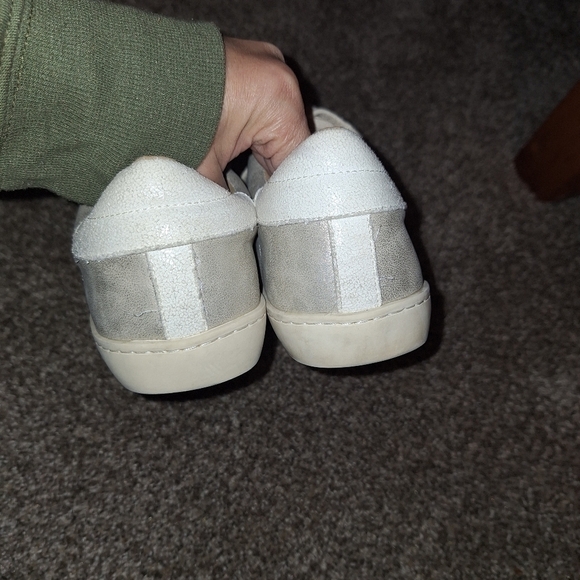 🌟 White Raven sneakers size 8 - Picture 3 of 6